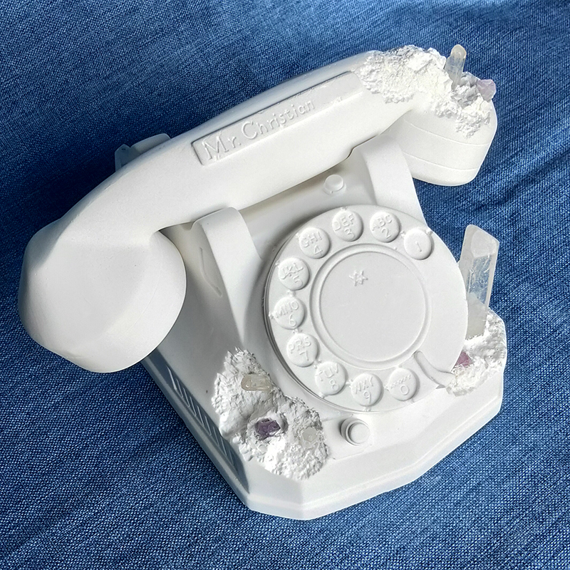 Home Furnishings Artistic Decorative Objects Future Relic Telephone Figurines Hypebeast Collection Plaster Landline Corroded By Crystal Handicraft Sup