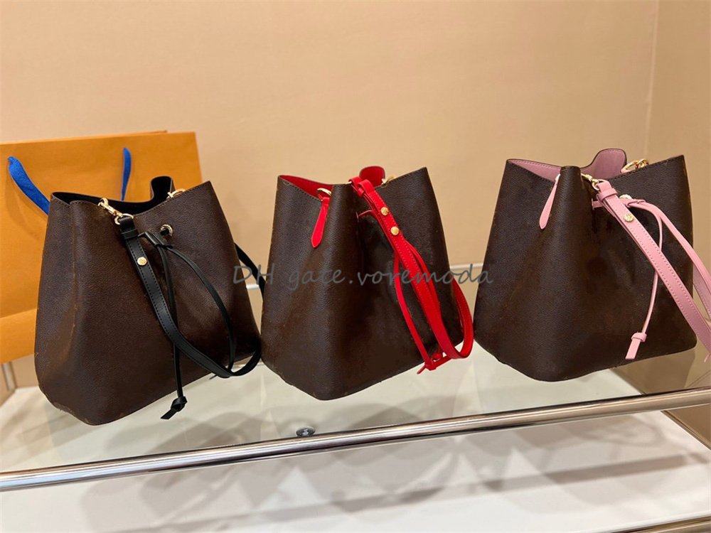 Fashion Designers Bags Trendy Bucket Bag Soft Canvas Fabric Adjustable Shoulder Straps luxury Crossbody Colorful Strap Microfiber Bonding lining Tote Buckets, Pack
Fashion Designers Bags Trendy Bucket Bag Soft Canvas Fabric Adjustable Shoulder Straps luxury Crossbody Colorful Strap Microfiber Bonding lining Tote Buckets, Pack