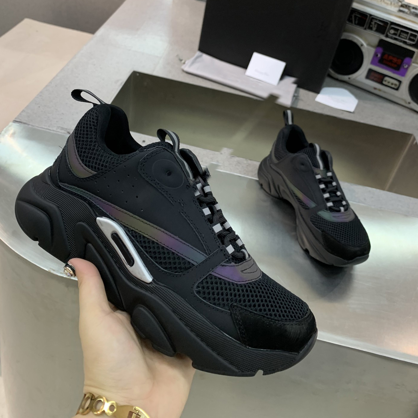 2023 Luxury B-22 Casual Shoes Reflective Sneakers Mens Women Trainers Calfskin Patchwork Sneaker oblique Technical Shoe Platform Shoes
2023 Luxury B-22 Casual Shoes Reflective Sneakers Mens Women Trainers Calfskin Patchwork Sneaker oblique Technical Shoe Platform Shoes