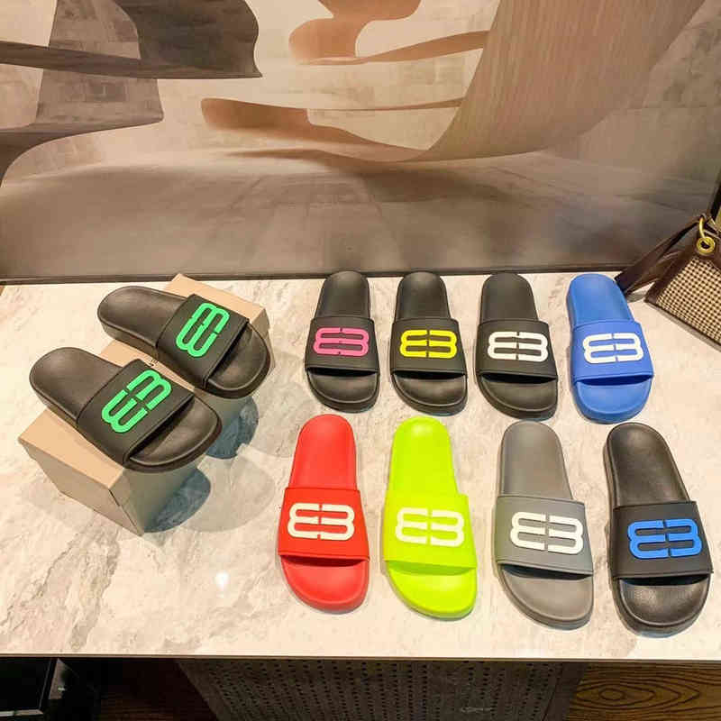 Summer Family b Flip Flops Casual Versatile Orescent British Korean Fashion Couple Flat Bottom Slippers, Black and green letters
Summer Family b Flip Flops Casual Versatile Orescent British Korean Fashion Couple Flat Bottom Slippers, Black and green letters
