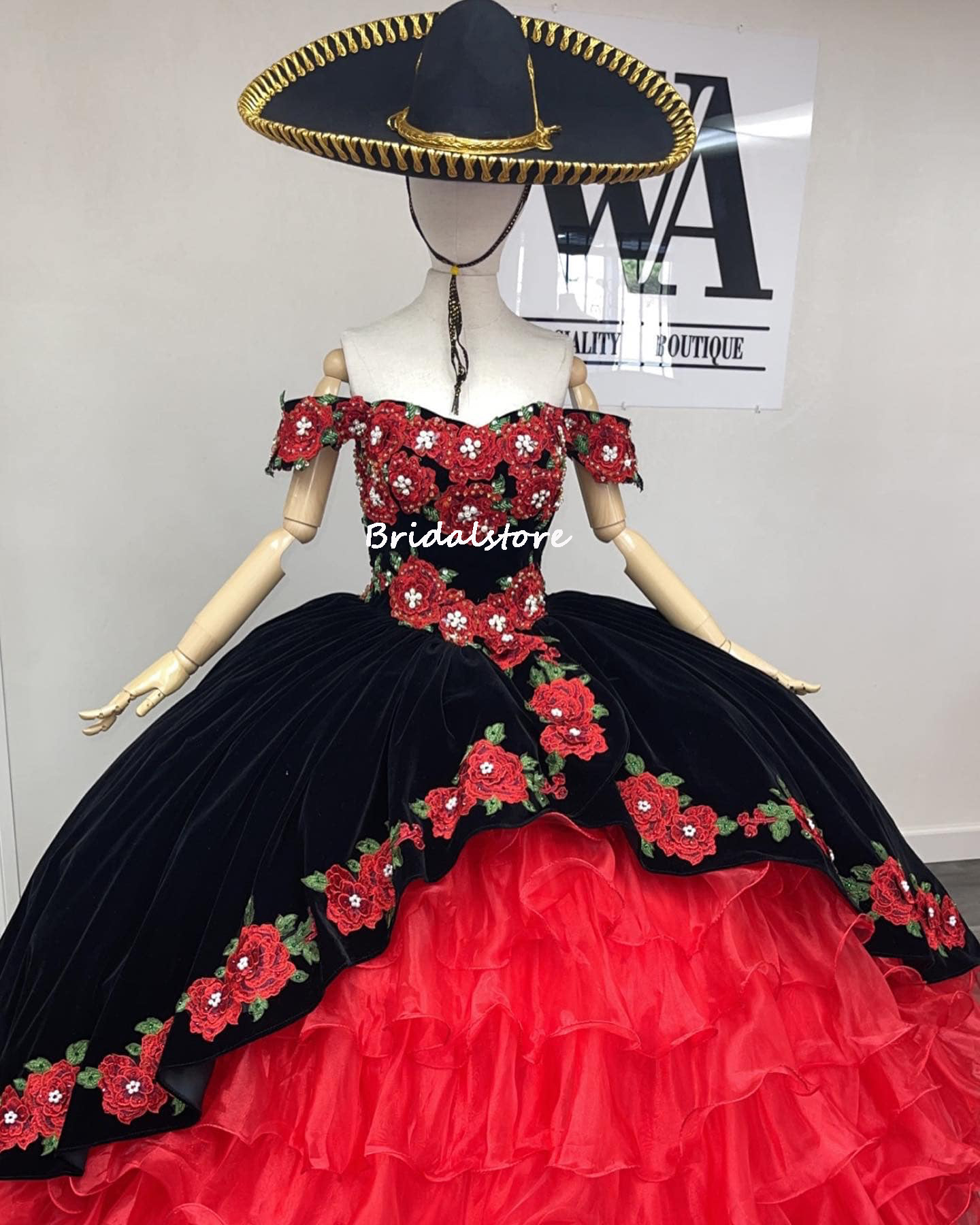 Luxury Organza Ruffles Mexican Quinceanera Dresses Black With Red Gothic Embroidery Flowers Sweet 15 Ball Gown Vestidos Xv Años Vestido De 15 Anos 202