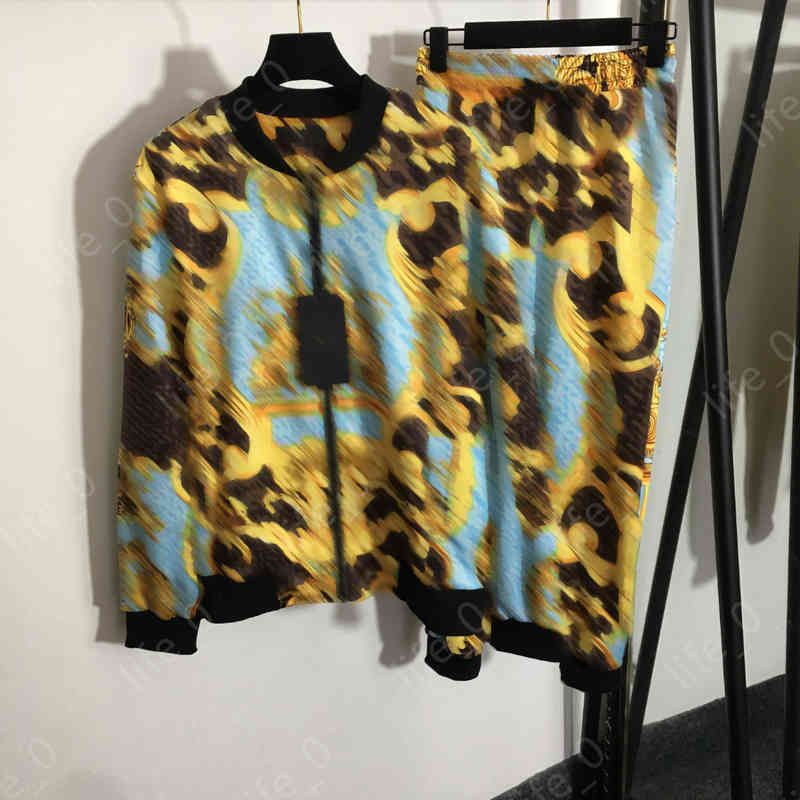 Luxury Womens Two Piece Pants Brand Logo Letter Print Hoodies High Quality Pants Tracksuits Designer Women Clothing
Luxury Womens Two Piece Pants Brand Logo Letter Print Hoodies High Quality Pants Tracksuits Designer Women Clothing