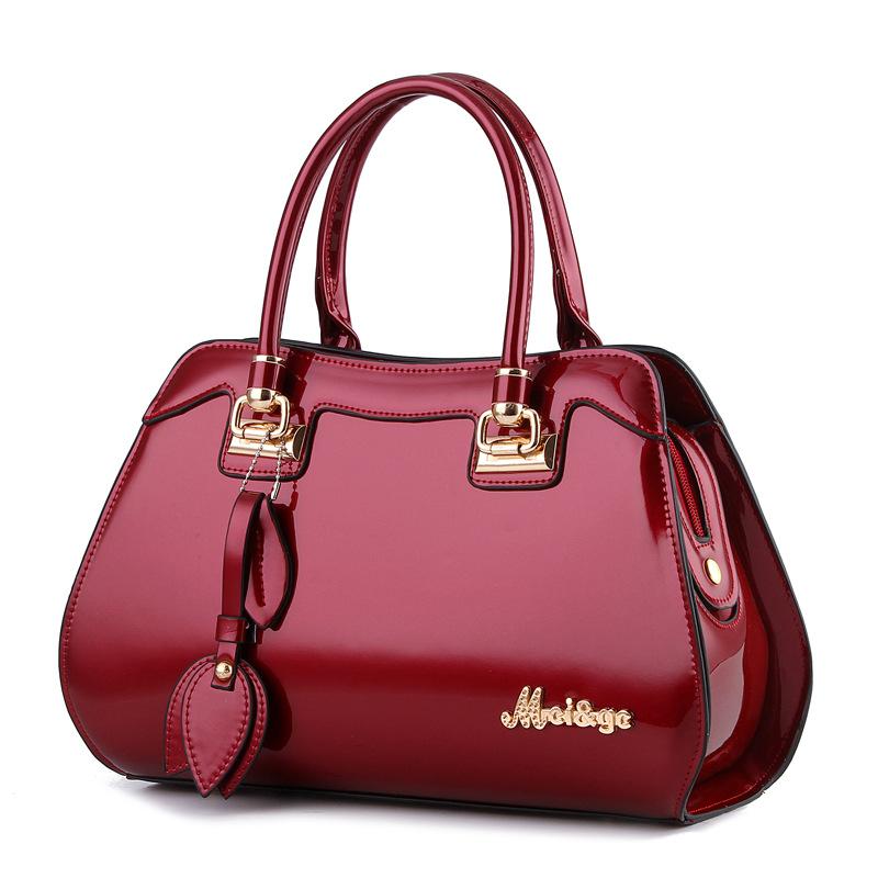Evening Bags 2022 Luxury Designer Brand Patent Leather Bag Women Handbag Tote Shoulder Messenger Varnished Lacquered, Beige
Evening Bags 2022 Luxury Designer Brand Patent Leather Bag Women Handbag Tote Shoulder Messenger Varnished Lacquered, Beige