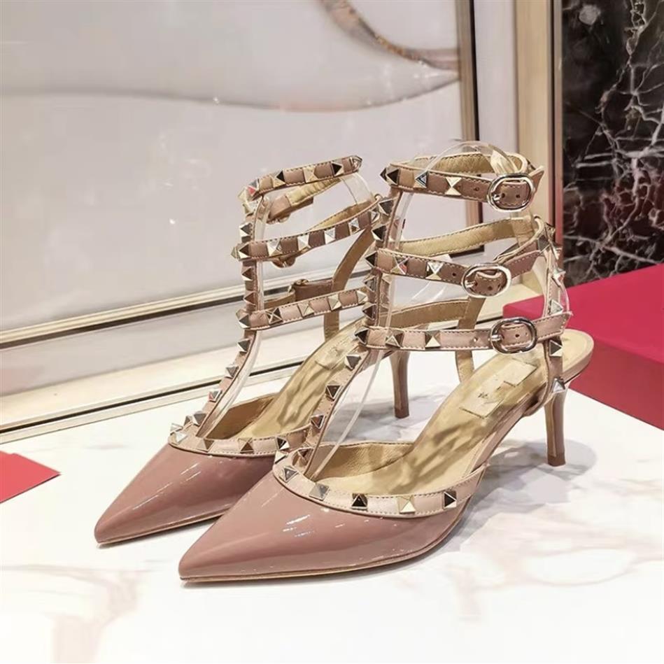 100% of leathers Luxury Designer heeles shoes heels red bottoms woman sandals pumps Casual Gold matt leather studded spikes slingb2761, Separate 1 shoe box
100% of leathers Luxury Designer heeles shoes heels red bottoms woman sandals pumps Casual Gold matt leather studded spikes slingb2761, Separate 1 shoe box