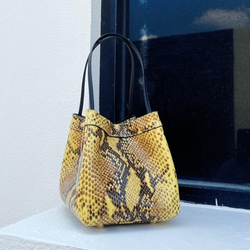 Evening Bags Crocodile Snake Pattern Luxury Designer Handbag 2022 Spring Summer Shoulder Handbags And Purses Lady Travel Cute TotesEvening, Pink
Evening Bags Crocodile Snake Pattern Luxury Designer Handbag 2022 Spring Summer Shoulder Handbags And Purses Lady Travel Cute TotesEvening, Pink