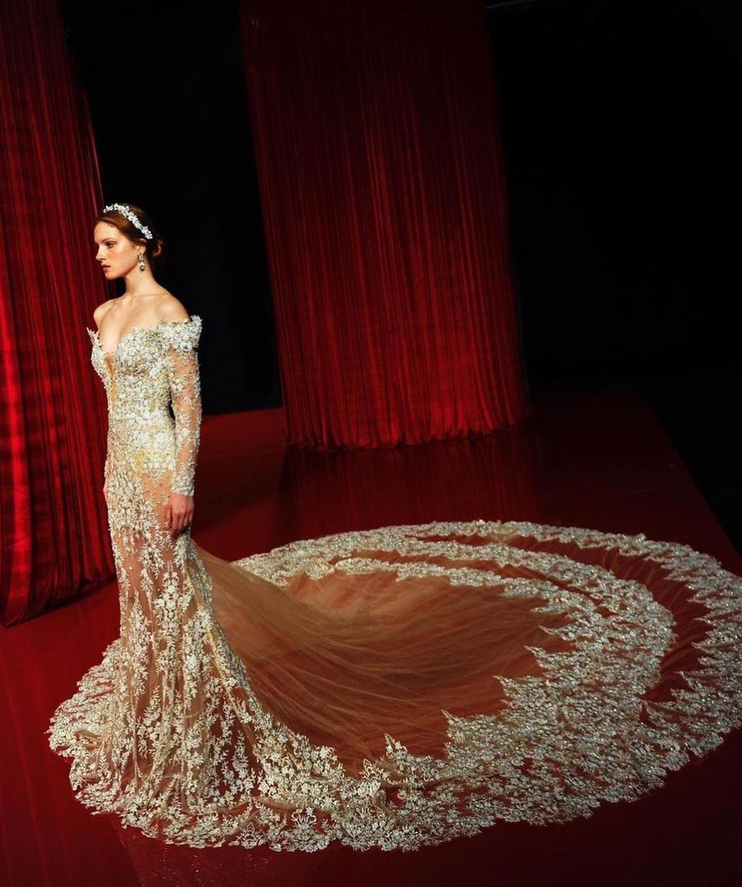 Gold Mermaid Wedding Dress With Long Sleeve Beads Applique Strapless Organza Formal Occasion Custom Made Tulle Floor-length