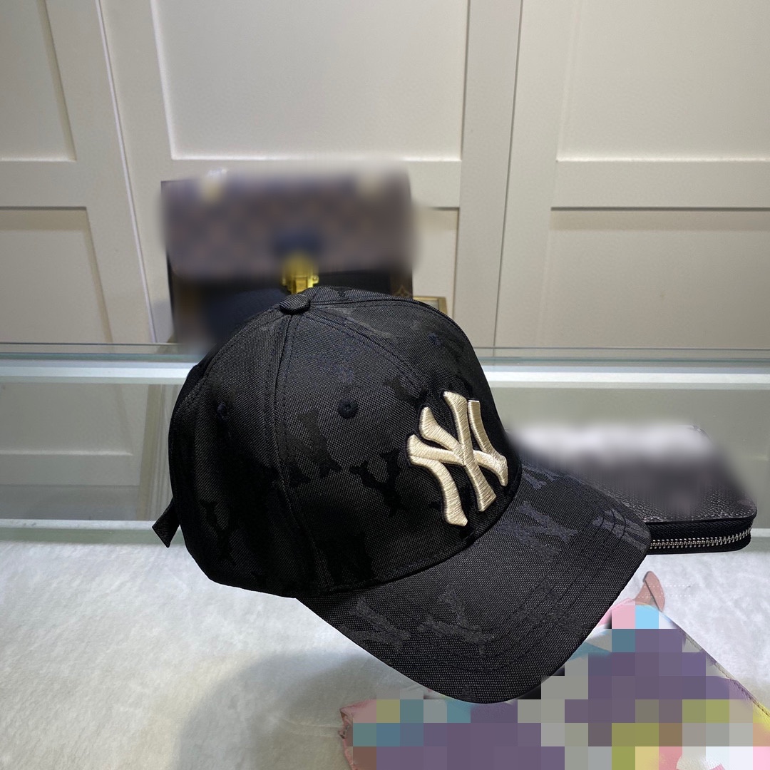 Fashion mens designer caps black orange sports men snapbacks outdoor luxury women baseball cap
Fashion mens designer caps black orange sports men snapbacks outdoor luxury women baseball cap