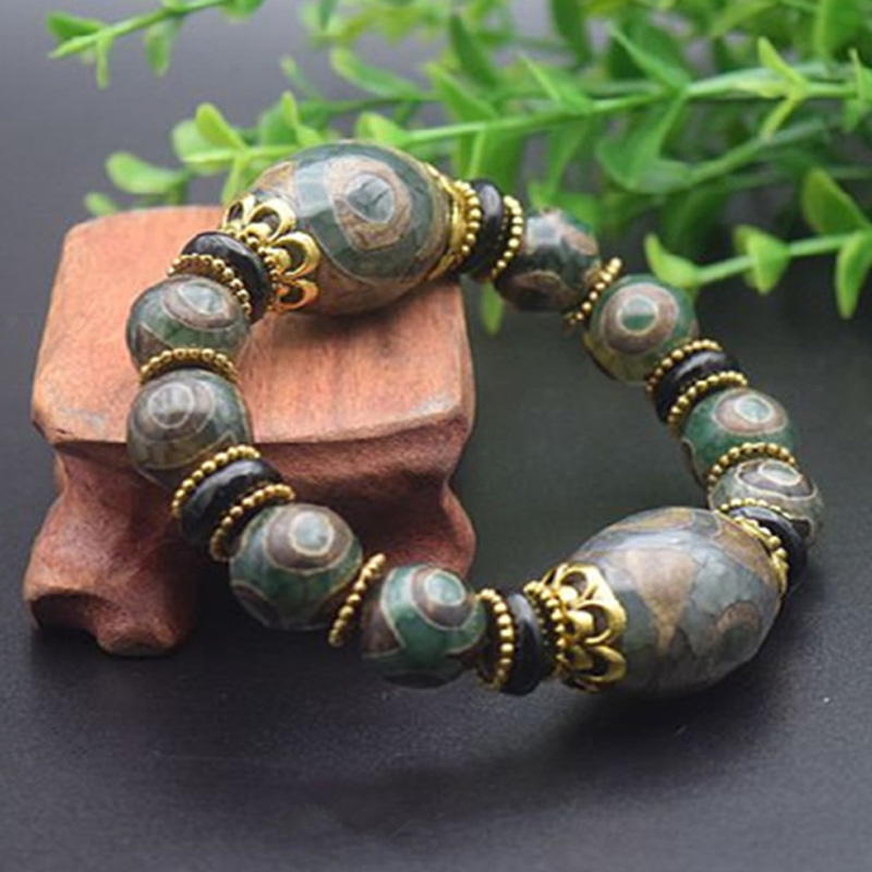 Drop necklace Old Tibetan Dzi Beads Bracelet Ethnic Style Great Quality Three eyes Dzi Beads Stone Jade Jewelry
Drop necklace Old Tibetan Dzi Beads Bracelet Ethnic Style Great Quality Three eyes Dzi Beads Stone Jade Jewelry