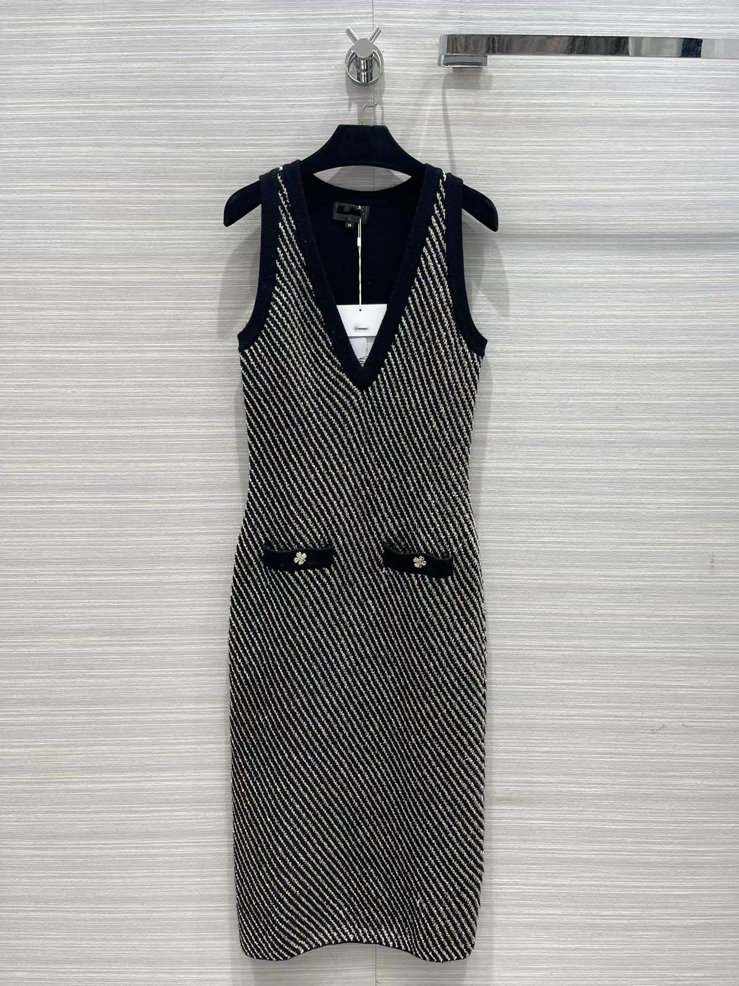 Milan Runway Dress 2022 Autumn V Neck Sleeveless Print Designer Dresses Brand Same Style Dress 0816-2, Multi
Milan Runway Dress 2022 Autumn V Neck Sleeveless Print Designer Dresses Brand Same Style Dress 0816-2, Multi