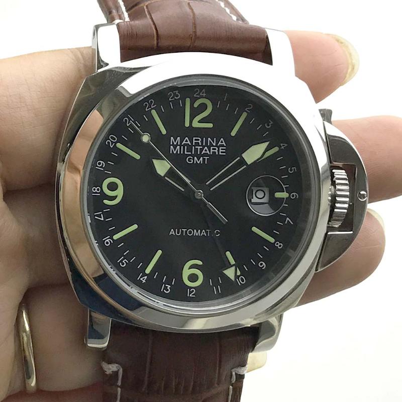 Wristwatches Men's Watch 44mm GMT Automatic Movement Stainless Steel Polished High Quality Leather Strap M44, As pic
Wristwatches Men's Watch 44mm GMT Automatic Movement Stainless Steel Polished High Quality Leather Strap M44, As pic