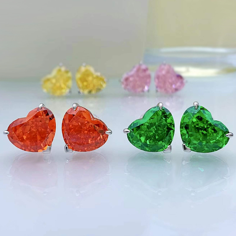 2021 heart-shaped 10*12 ice flower cut high carbon diamond earrings jewelry-grade craftsmanship 925 silver simple earrings
2021 heart-shaped 10*12 ice flower cut high carbon diamond earrings jewelry-grade craftsmanship 925 silver simple earrings