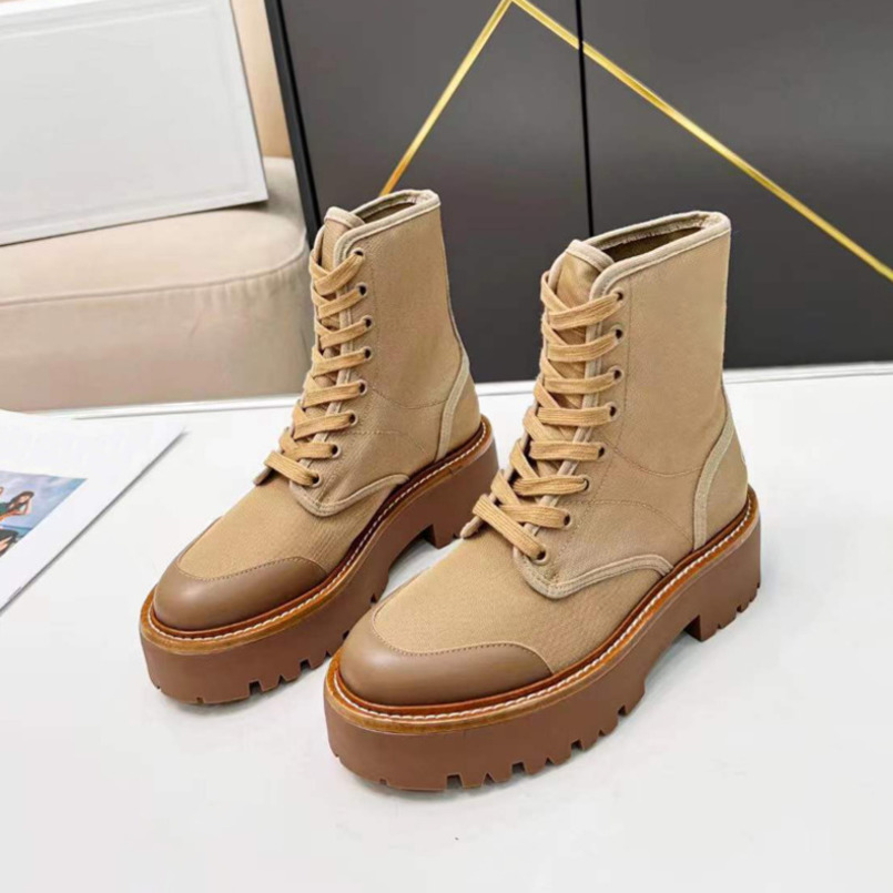 2022 Women Black Chunky Platform Boots Leather Lace-up Boot Luxury High Heel Ankle Boots Round Head Combat Boots With BOX NO396
2022 Women Black Chunky Platform Boots Leather Lace-up Boot Luxury High Heel Ankle Boots Round Head Combat Boots With BOX NO396