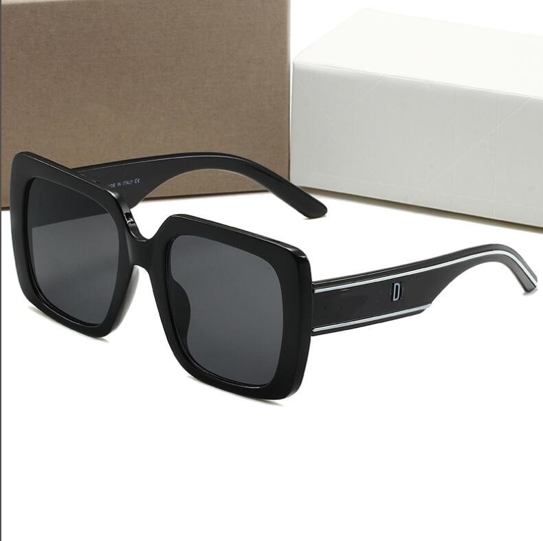535 Designer Brand Classic Sunglasses Fashion Women Sun Glasses UV400 Gold Frame Green Mirror 50mm Lens with Box
535 Designer Brand Classic Sunglasses Fashion Women Sun Glasses UV400 Gold Frame Green Mirror 50mm Lens with Box