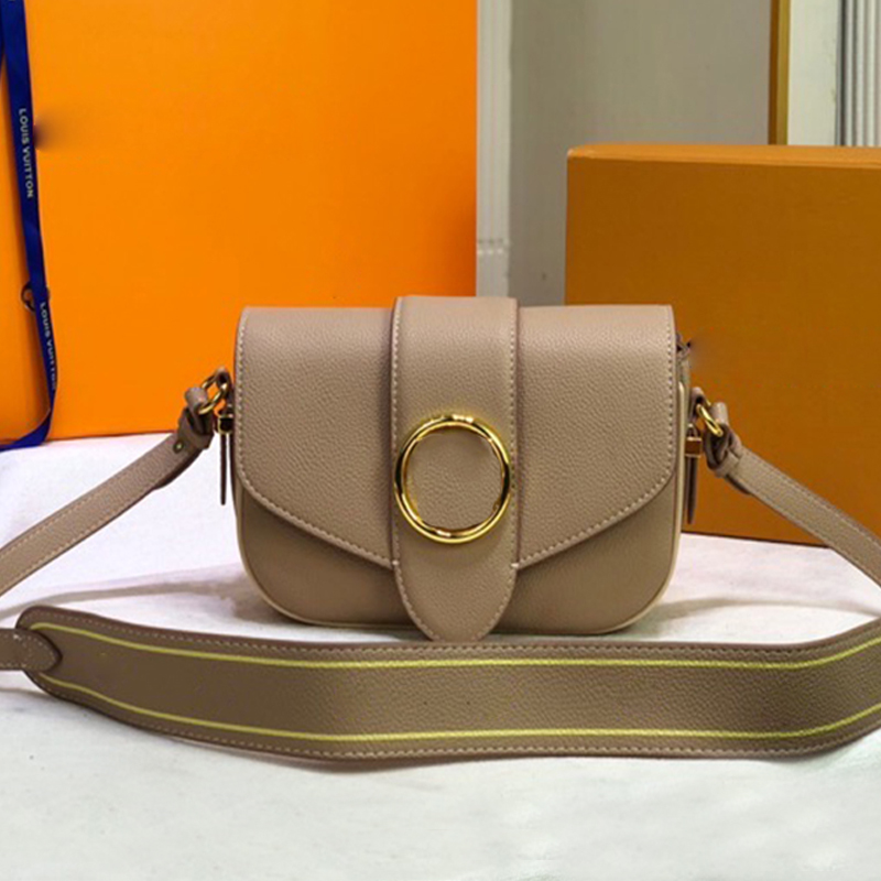 Designer Shoulder Bags for Women Crossbody Bag Thick and thin shoulder straps hand-stitched Luxury handbags Wallet Lightweight beautiful, Contact me
Designer Shoulder Bags for Women Crossbody Bag Thick and thin shoulder straps hand-stitched Luxury handbags Wallet Lightweight beautiful, Contact me