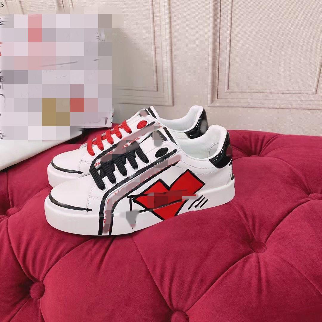 2021 designer luxury sneaker men women reflective casual shoes Genuine Leather sneakers party velvet calfski JVH''dolc''gabbanas''sneakers
2021 designer luxury sneaker men women reflective casual shoes Genuine Leather sneakers party velvet calfski JVH''dolc''gabbanas''sneakers