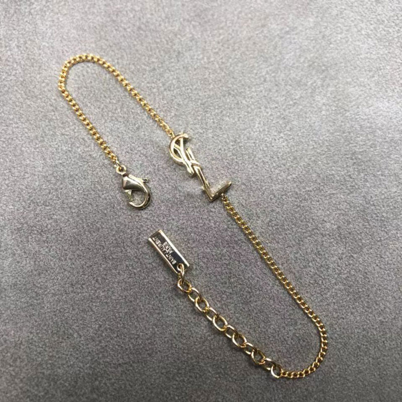 2022 latest models Chains link Mymiss2019 dinh van Designer bracelets chain Nail bracelet cjeweler thin pulsera Correct letter pulsera brandjewelry8
2022 latest models Chains link Mymiss2019 dinh van Designer bracelets chain Nail bracelet cjeweler thin pulsera Correct letter pulsera brandjewelry8