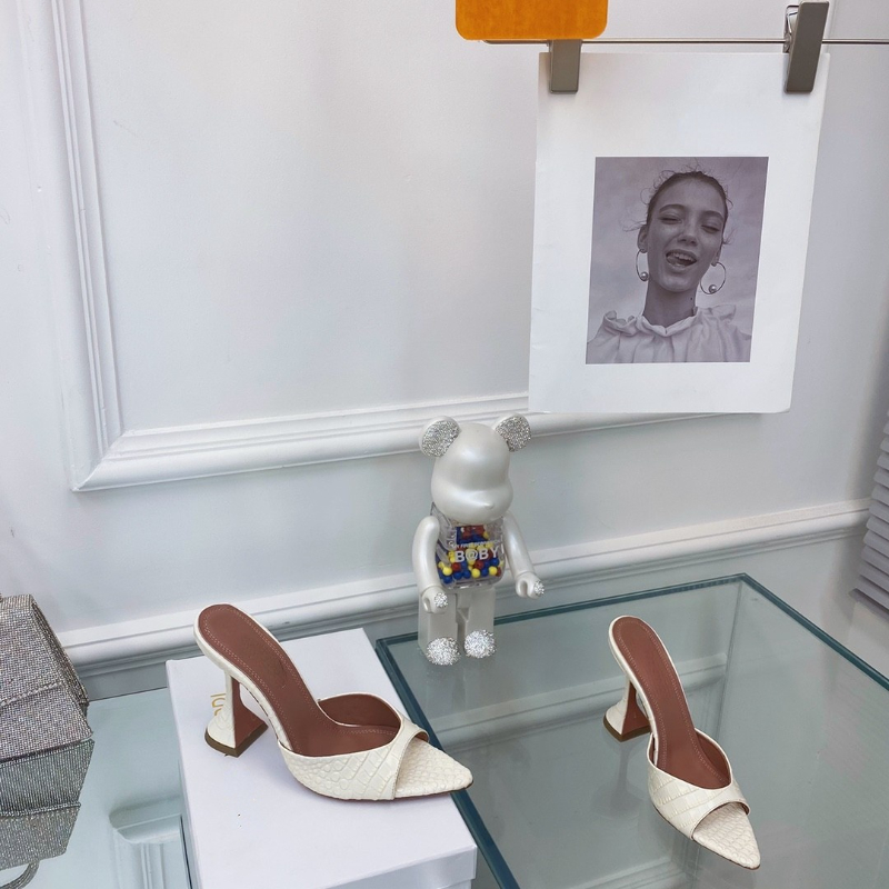 Women's shoes temperament high-heeled shoes goddess Fan Comfortable fine square in summer 2022 new crocodile skin open toe pointed sexy, Black
Women's shoes temperament high-heeled shoes goddess Fan Comfortable fine square in summer 2022 new crocodile skin open toe pointed sexy, Black