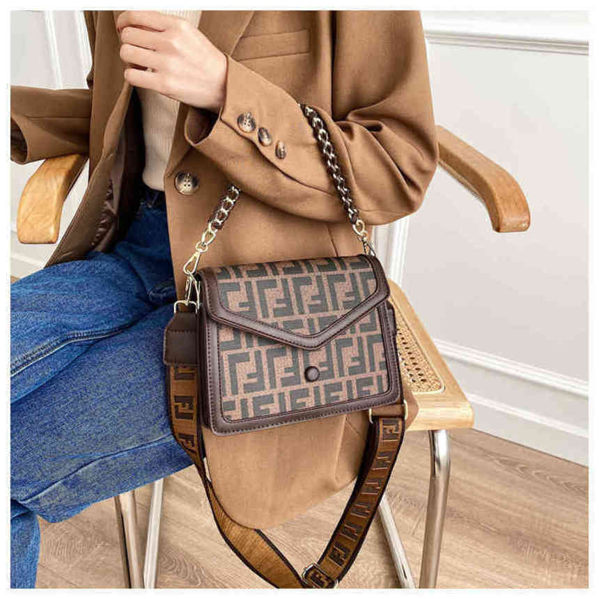 80%2022 New Top Design Luxury Bags summer popular one small square broadband bagWomen's Fashion Bags, Black
80%2022 New Top Design Luxury Bags summer popular one small square broadband bagWomen's Fashion Bags, Black