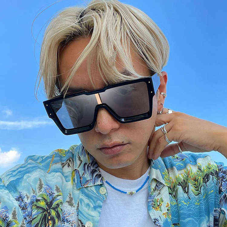 Sun glass new fashion men's and women's large frame square Sunglasses Millionaire Sunglasses modern
Sun glass new fashion men's and women's large frame square Sunglasses Millionaire Sunglasses modern