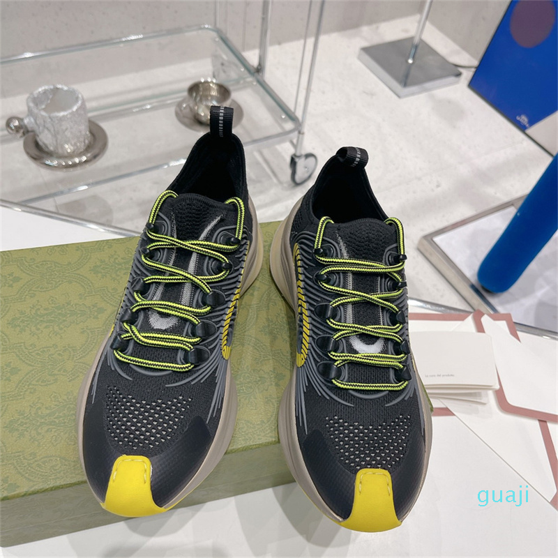 Men's and women's same style casual sports shoes ultra-light comfortable light imported outsole, Red
Men's and women's same style casual sports shoes ultra-light comfortable light imported outsole, Red