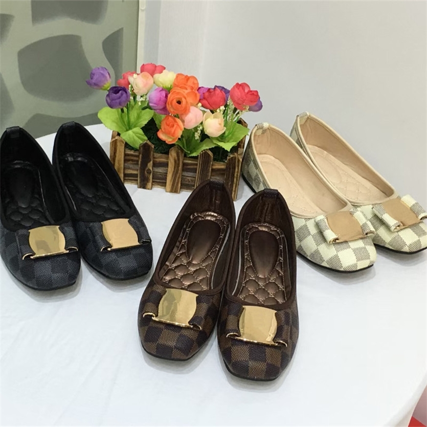 Designer brown women Plaid checks boat shoes luxury Branded L and V Flat womens ladies casual shoes Metal buckle leather Ladies Lazy Loafers Muller plus size, 96862
Designer brown women Plaid checks boat shoes luxury Branded L and V Flat womens ladies casual shoes Metal buckle leather Ladies Lazy Loafers Muller plus size, 96862