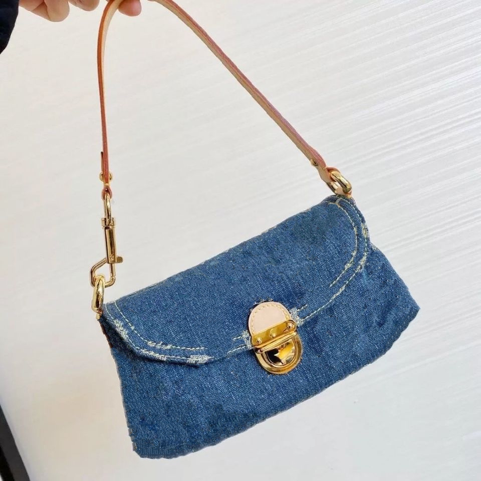 2022 Middle Denim Underarm Bag for Women Baguette Bag Retro Dumpling Color Changing Skin Womens Bags Shoulder Zipper Small Three Piece Geom, Custom
2022 Middle Denim Underarm Bag for Women Baguette Bag Retro Dumpling Color Changing Skin Womens Bags Shoulder Zipper Small Three Piece Geom, Custom