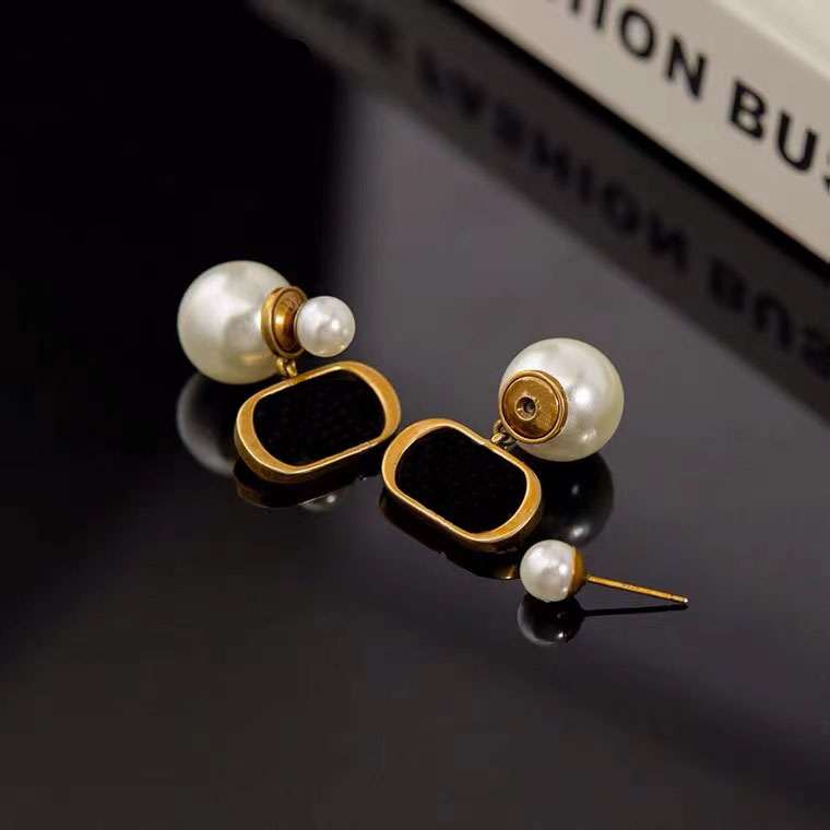 Jewelry Pearls Stud Earrings White Alloy Silver Studs 18K Gold Plated Designers Dangle Earrings Festivals Birthday Gifts Large Size Hypoallergenic for Women Girls
Jewelry Pearls Stud Earrings White Alloy Silver Studs 18K Gold Plated Designers Dangle Earrings Festivals Birthday Gifts Large Size Hypoallergenic for Women Girls