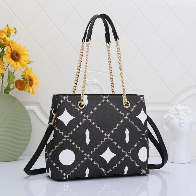Luxury designer gold chain Totes bags womens high quality leather designers Handbags wallets purses fashion large capacity print shoulder shopping bag, Orther styles
Luxury designer gold chain Totes bags womens high quality leather designers Handbags wallets purses fashion large capacity print shoulder shopping bag, Orther styles