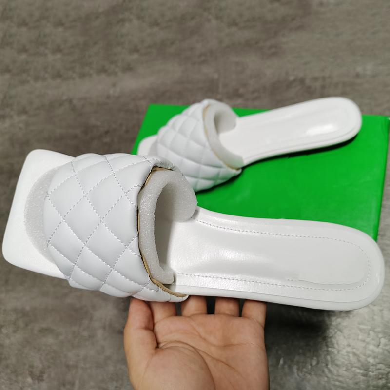 Women PADDED SANDALS White Quilted Flat Slippers Sexy lido Slides so Bottegas''Venetas VDT, Color 3
Women PADDED SANDALS White Quilted Flat Slippers Sexy lido Slides so Bottegas''Venetas VDT, Color 3