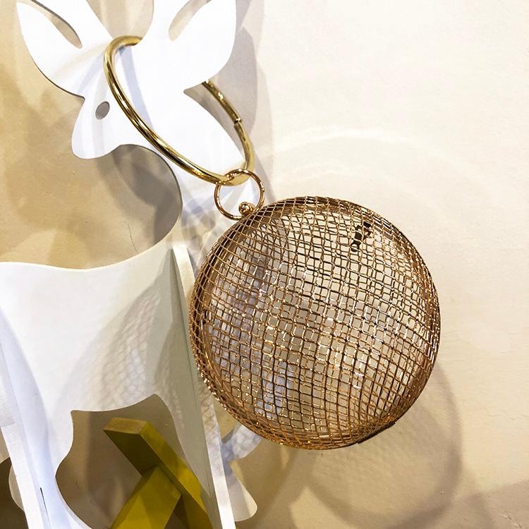 Evening Bags Hollow Out Bag Round Women Clutch Gold Alloy Ladies Chain Shoulder Luxury Wrist HandbagEvening
Evening Bags Hollow Out Bag Round Women Clutch Gold Alloy Ladies Chain Shoulder Luxury Wrist HandbagEvening