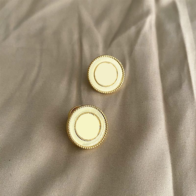 Top Quality Brass Luxury Women Fashion Studs Original Single Design Enamel Glaze Inlay Earrings Enamel Classic Jewelry
Top Quality Brass Luxury Women Fashion Studs Original Single Design Enamel Glaze Inlay Earrings Enamel Classic Jewelry