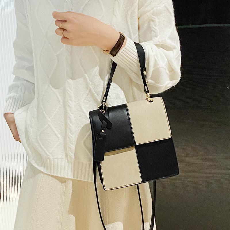 Evening Bags Patchwork Handbag And Purse Winter Female Luxury Totes Bag Cossbody For Women 2022 Classic Splicing Messenger, Black
Evening Bags Patchwork Handbag And Purse Winter Female Luxury Totes Bag Cossbody For Women 2022 Classic Splicing Messenger, Black