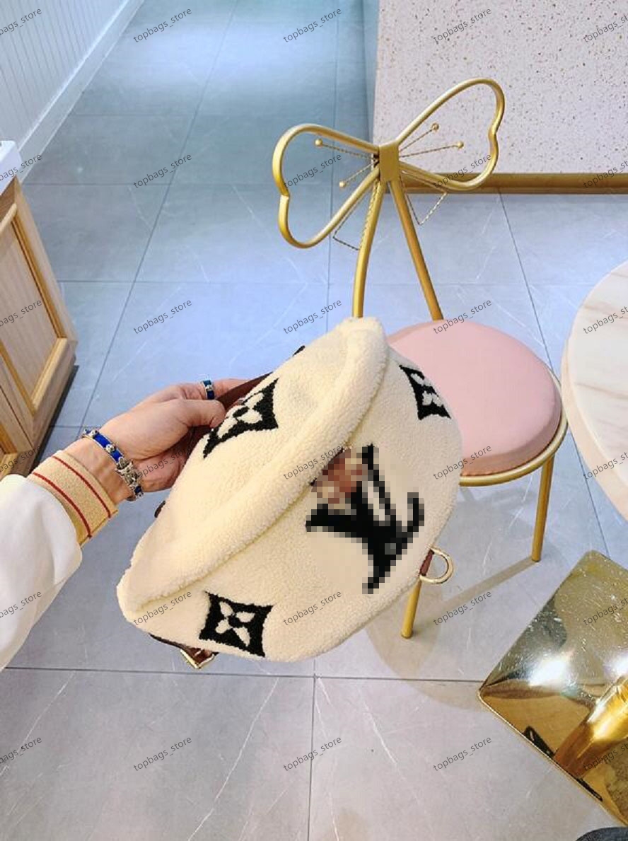GGs LVs YSLs louiseity viutonity VUTTONSBag Handbag Crossbody Bags Designer Fanny Pack Womens Furry Shoulder Briefcase Bumbag Fannypack M55425 Tedy Lambswool, Customize
GGs LVs YSLs louiseity viutonity VUTTONSBag Handbag Crossbody Bags Designer Fanny Pack Womens Furry Shoulder Briefcase Bumbag Fannypack M55425 Tedy Lambswool, Customize