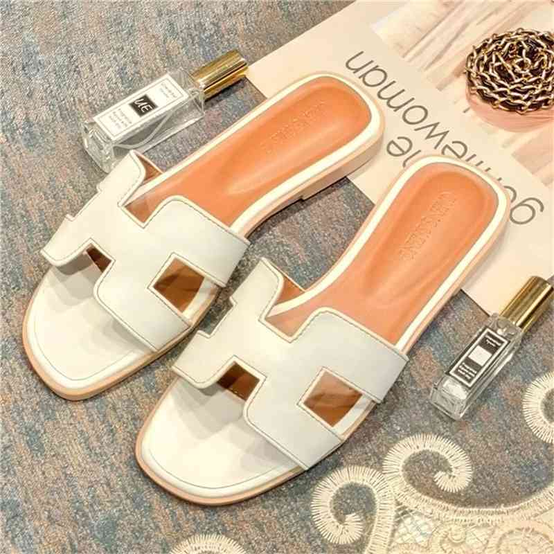 women in wear slippers H leather Herme Slippers summer, versatile, net red one-line slippers, travel beach sandals, flat bottomed white h family sandals lil lilMGCJ, White (sheepskin)
women in wear slippers H leather Herme Slippers summer, versatile, net red one-line slippers, travel beach sandals, flat bottomed white h family sandals lil lilMGCJ, White (sheepskin)