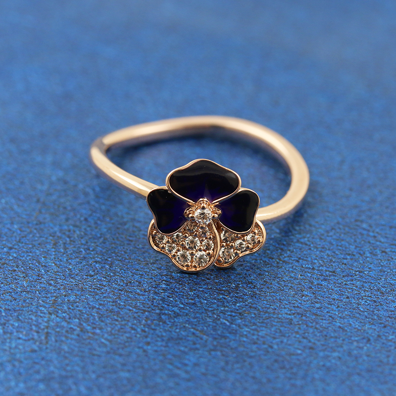 18CT Rose Gold Plated Deep Purple Pansy Flower Cz Stones Ring Fit Pandora Charm Jewelry Engagement Wedding Lovers Fashion Ring
18CT Rose Gold Plated Deep Purple Pansy Flower Cz Stones Ring Fit Pandora Charm Jewelry Engagement Wedding Lovers Fashion Ring