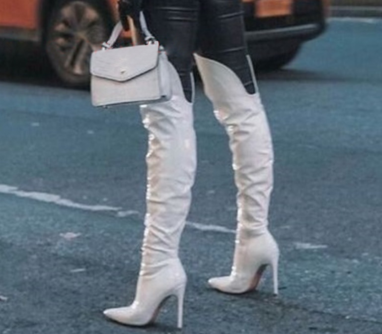 2022 winter fashion white boots Thigh-High pointed toes Stiletto Heels solid zipper women shoes Long Footwear for show case Plus Size 43 44 45 botas
2022 winter fashion white boots Thigh-High pointed toes Stiletto Heels solid zipper women shoes Long Footwear for show case Plus Size 43 44 45 botas