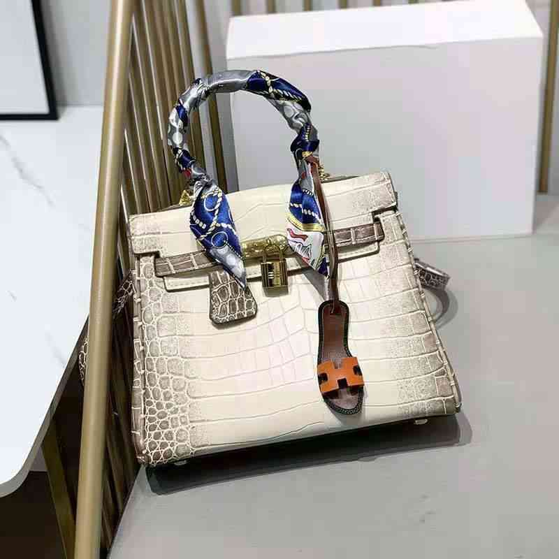 Designer Handbags Herme Bags Leather keily bag fashion just the same Himalayan crocodile platinum large capacity portable
Designer Handbags Herme Bags Leather keily bag fashion just the same Himalayan crocodile platinum large capacity portable