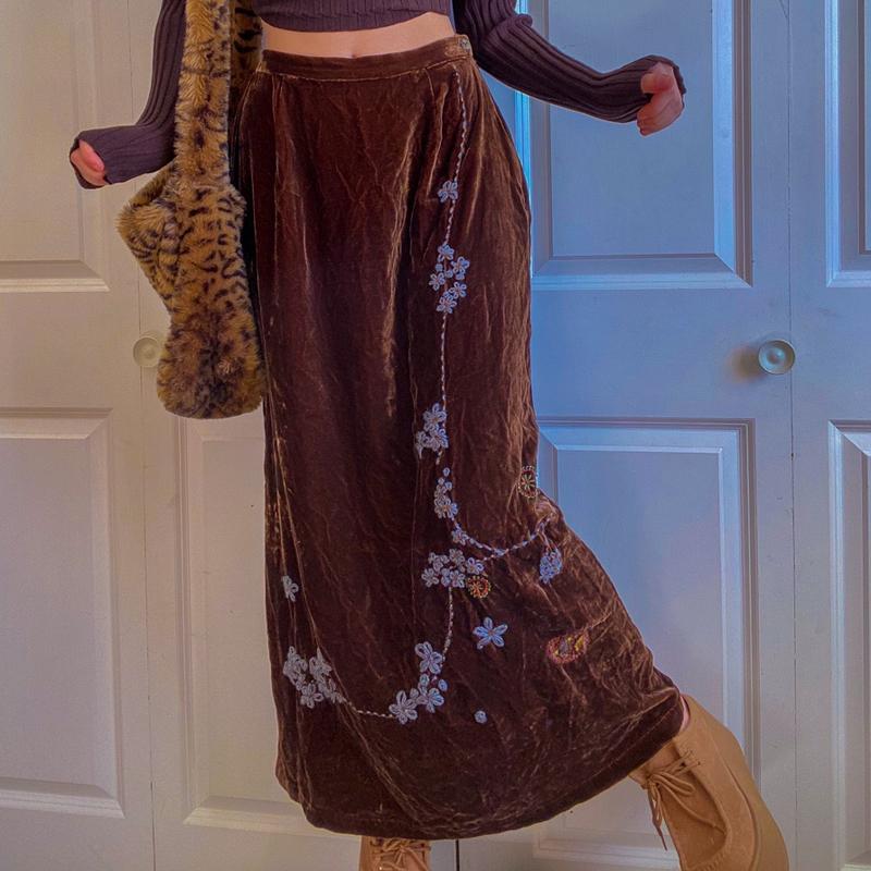 Skirts Retro Embroidery Floral Maxi Skirt Y2k Fairycore Grunge High Waist Long Straight 90s Women Vintage Boho Holiday Clothes, Coffee
Skirts Retro Embroidery Floral Maxi Skirt Y2k Fairycore Grunge High Waist Long Straight 90s Women Vintage Boho Holiday Clothes, Coffee