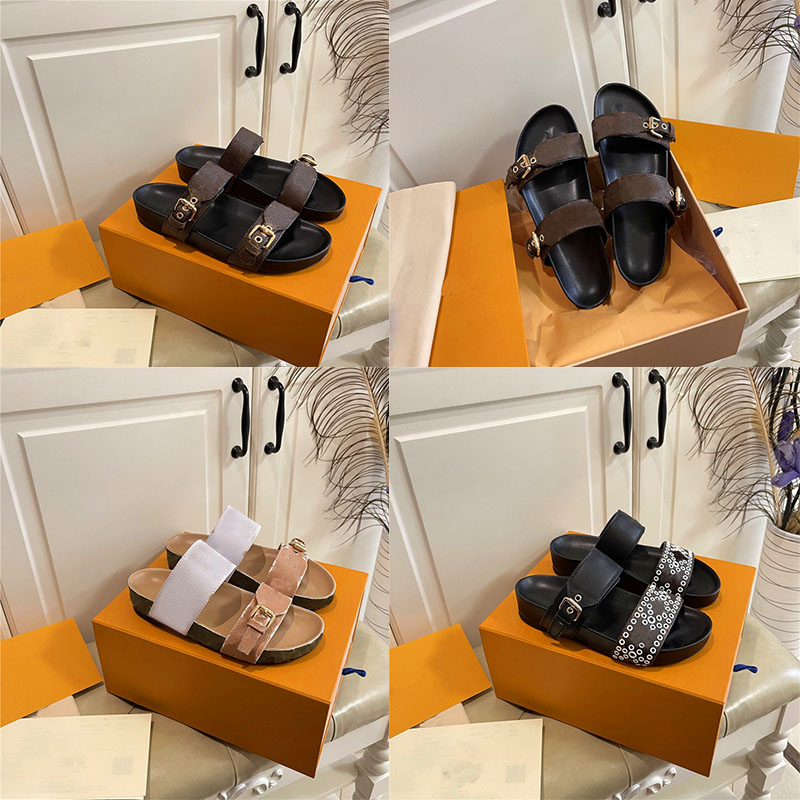 Designer Women's Slippers Flat Mule Slippers Canvas Beach Sandals Rubber Bottom Summer Leather All Black Old Floral Slipper box
Designer Women's Slippers Flat Mule Slippers Canvas Beach Sandals Rubber Bottom Summer Leather All Black Old Floral Slipper box