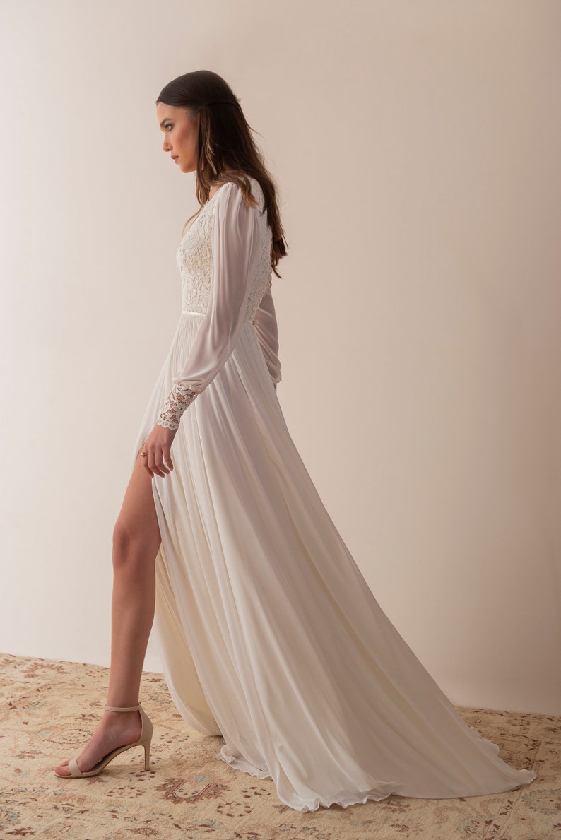 Boho Lace Beach Wedding Dress Sexy High Side Split Bridal Dresses Chiffon Long Sleeve Wedding Gowns Vestido de Noiva