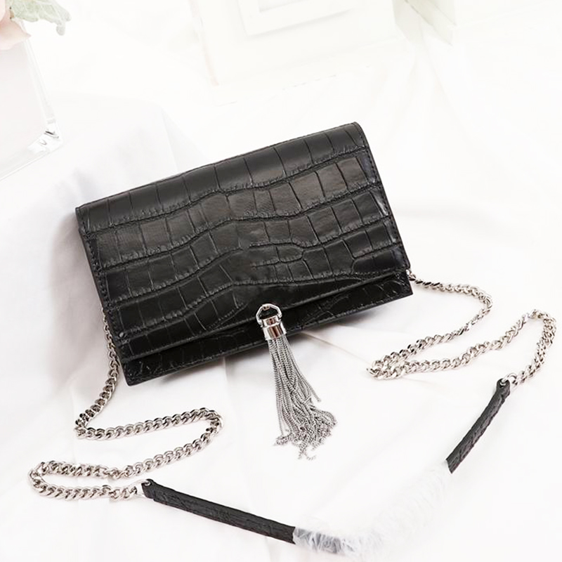 Hot styles Alligator skin women bags 26817 Leather imported crocodile pattern Star love dandle Although the appearance gradeis highpractical
Hot styles Alligator skin women bags 26817 Leather imported crocodile pattern Star love dandle Although the appearance gradeis highpractical