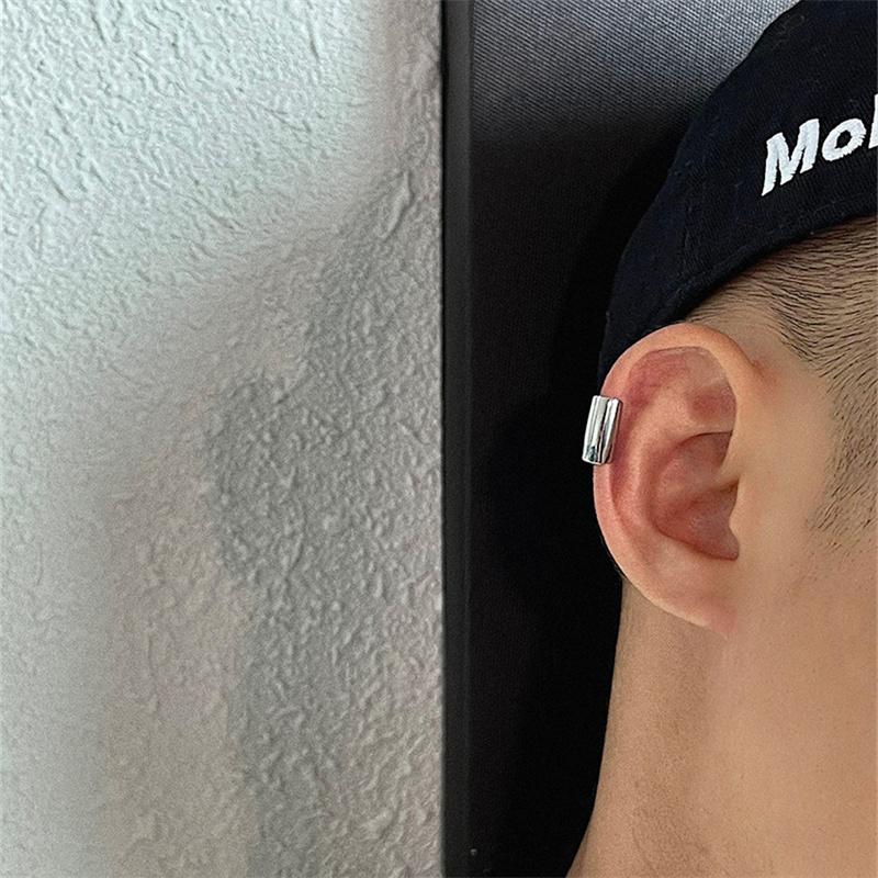 Clip-on & Screw Back Plain Simple No-Piercing Ear Clips Futuristic Long High-End Niche Earrings Hip-Hop Fashion All-Match Jewelry Accessorie
Clip-on & Screw Back Plain Simple No-Piercing Ear Clips Futuristic Long High-End Niche Earrings Hip-Hop Fashion All-Match Jewelry Accessorie