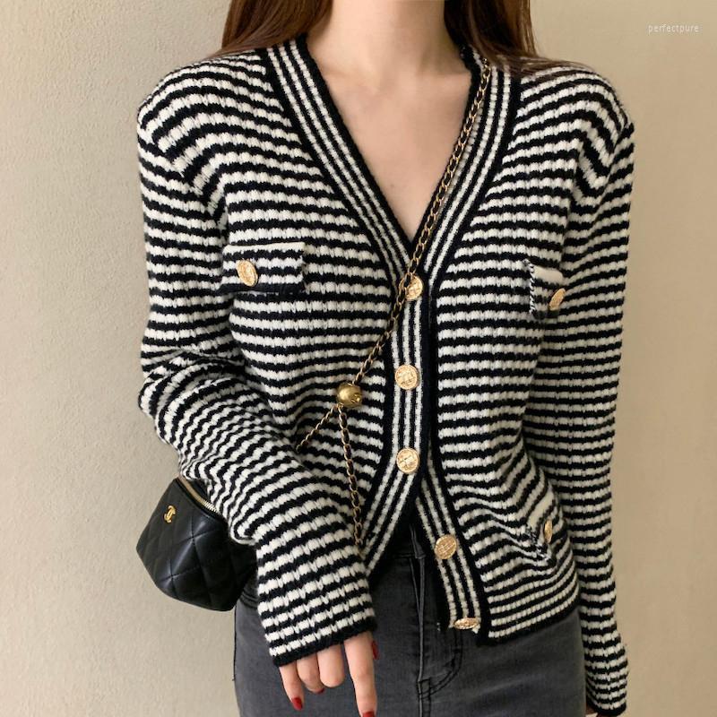 Women's Knits & Tees Ladies Winter Sweater Cardigan Female V-neck Long Sleeve Jacket Vintage Striped Knitted Women Sweatshirt 2022 Loose Kni, Black
Women's Knits & Tees Ladies Winter Sweater Cardigan Female V-neck Long Sleeve Jacket Vintage Striped Knitted Women Sweatshirt 2022 Loose Kni, Black