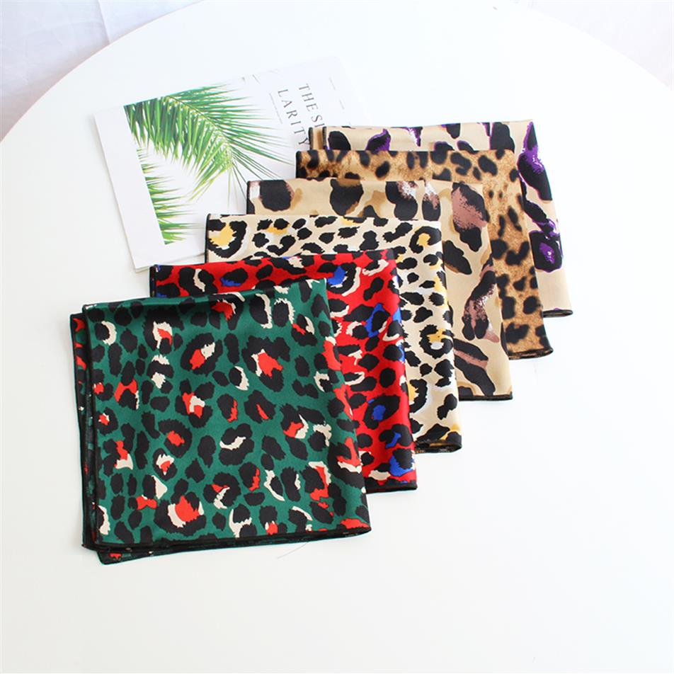 Women's fashion scarf square 50cm small scarves neckerchief luxury imitation silk beautiful leopard print design collar scarf284i
Women's fashion scarf square 50cm small scarves neckerchief luxury imitation silk beautiful leopard print design collar scarf284i