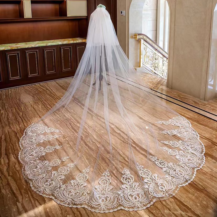 

2022 Real Image Luxury Romantic Bridal Veils Wedding Hair Accessories White Ivory Long Crystal Beaded Lace Tulle Cathedral Length 3 M Church Veil With Comb