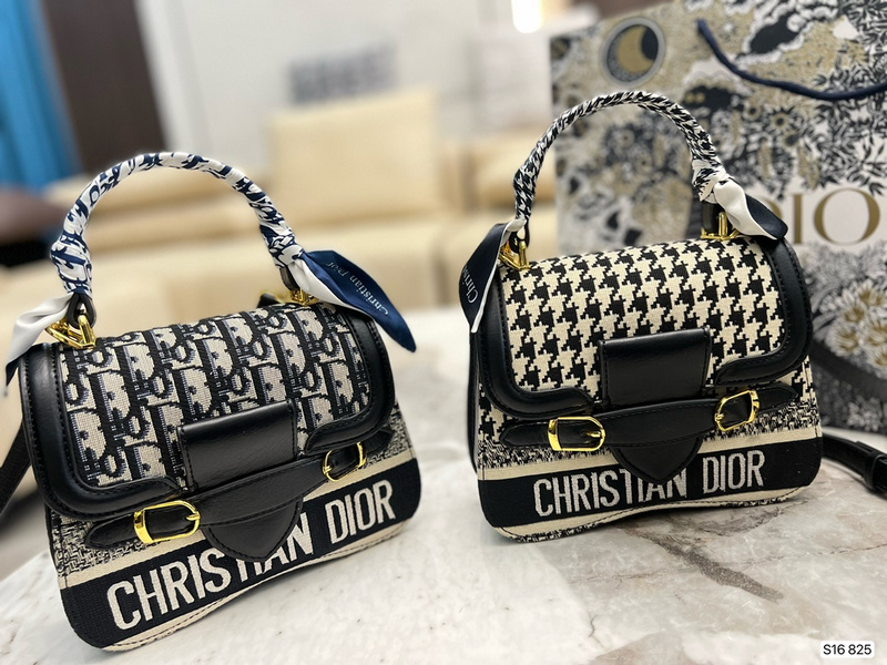 D Cases Luxury Designer Cannage Lady Dior Trotter Saddle bags Bags High Quality handbag Leather shoulder tote Shopping Crossbody bag bbhnbwq
D Cases Luxury Designer Cannage Lady Dior Trotter Saddle bags Bags High Quality handbag Leather shoulder tote Shopping Crossbody bag bbhnbwq