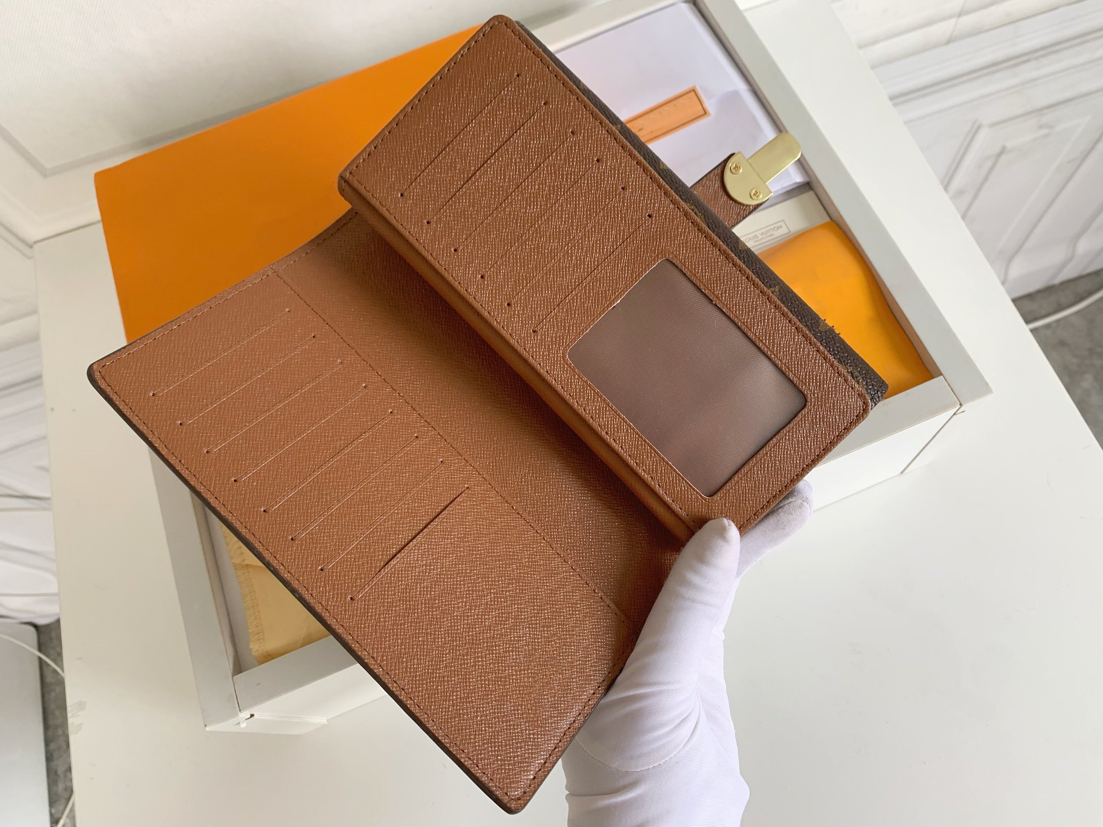Designer Wallet M58288 Top Real Leather Wallet For Women Zipper Long Card Holders Coin Purses Woman Shows Exotic Clutch Wallets With box M60531, 60531-brown flower-dark red
Designer Wallet M58288 Top Real Leather Wallet For Women Zipper Long Card Holders Coin Purses Woman Shows Exotic Clutch Wallets With box M60531, 60531-brown flower-dark red