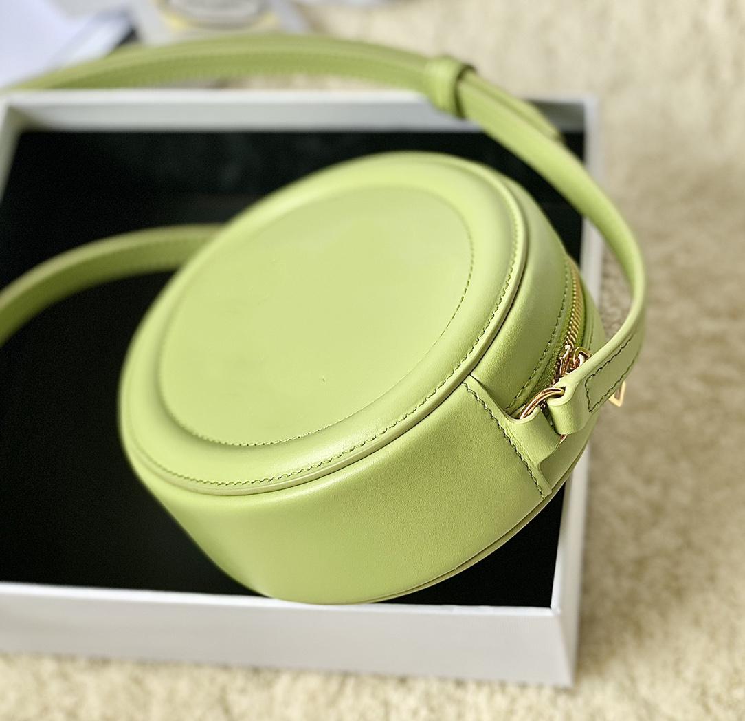 Top Quality Designers Womens Bags Smooth Calfskin Cuirr Triompheee Oval Purses Crossbody Shoudler Strap Bags Ladies Handbag Classic Clutch Tote, Pink
Top Quality Designers Womens Bags Smooth Calfskin Cuirr Triompheee Oval Purses Crossbody Shoudler Strap Bags Ladies Handbag Classic Clutch Tote, Pink