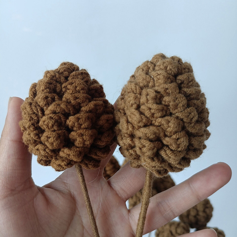 Handmade woolen knitted pine cone bouquet cotton bouquet Xuefeier five strands of finished simulation wool flower 5 pieces
