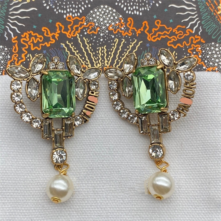 14% OFF jewelry The New D's new green water diamond wind white pearl quality fashion earrings female
14% OFF jewelry The New D's new green water diamond wind white pearl quality fashion earrings female